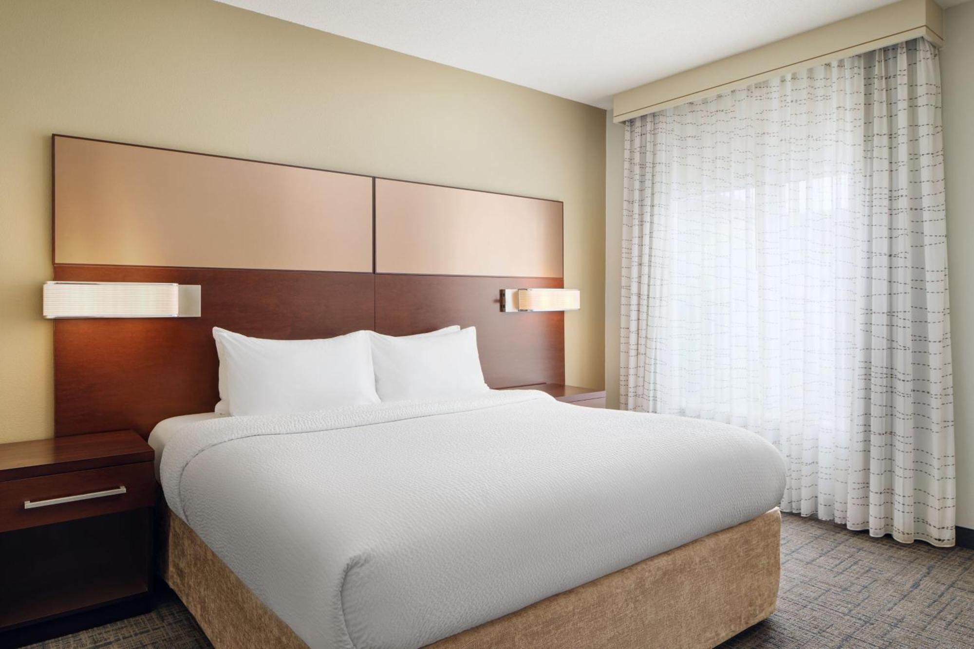 Residence Inn By Marriott Fort Myers At I-75 And Gulf Coast Town Center Естеро Екстериор снимка