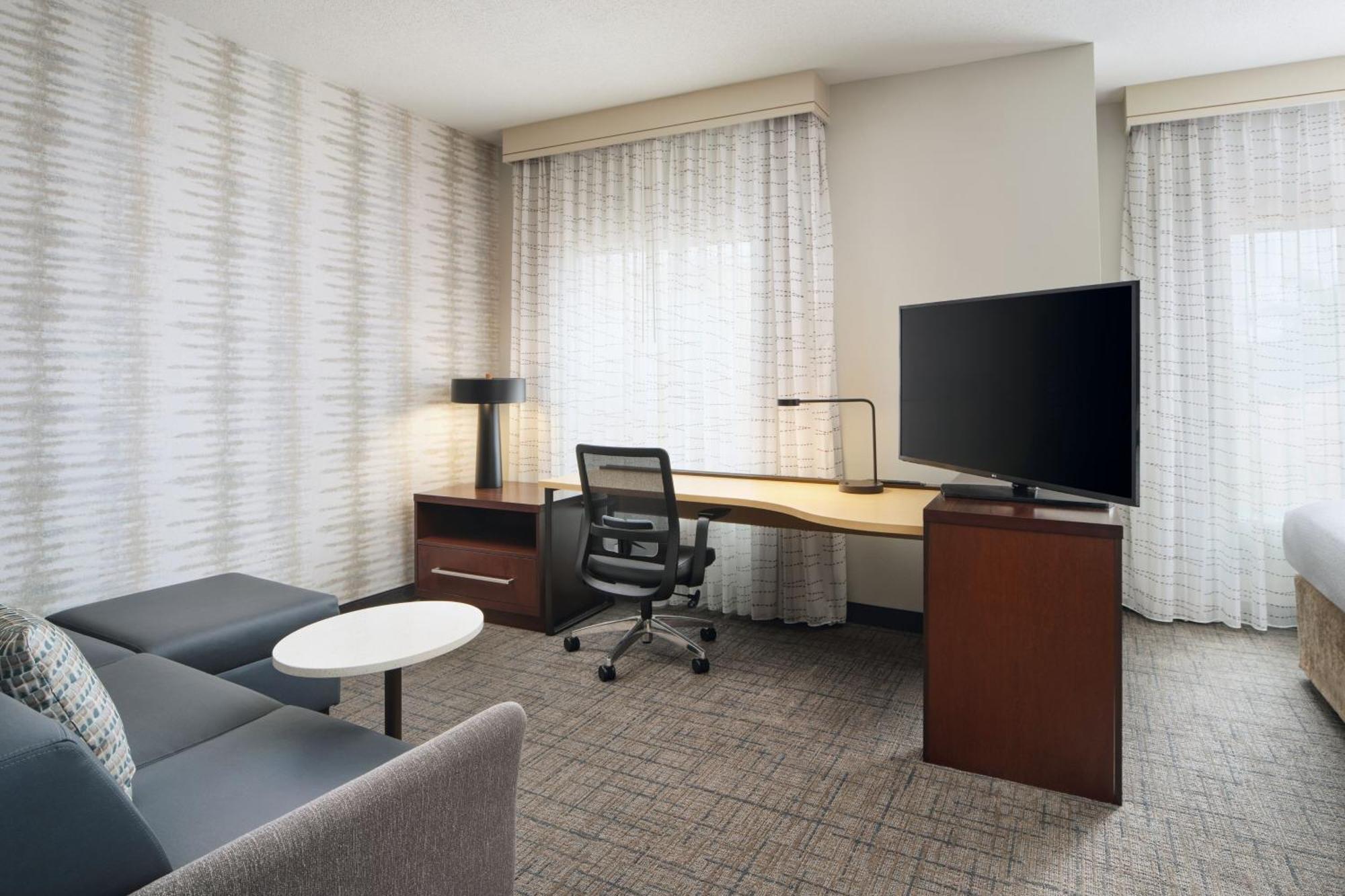 Residence Inn By Marriott Fort Myers At I-75 And Gulf Coast Town Center Естеро Екстериор снимка