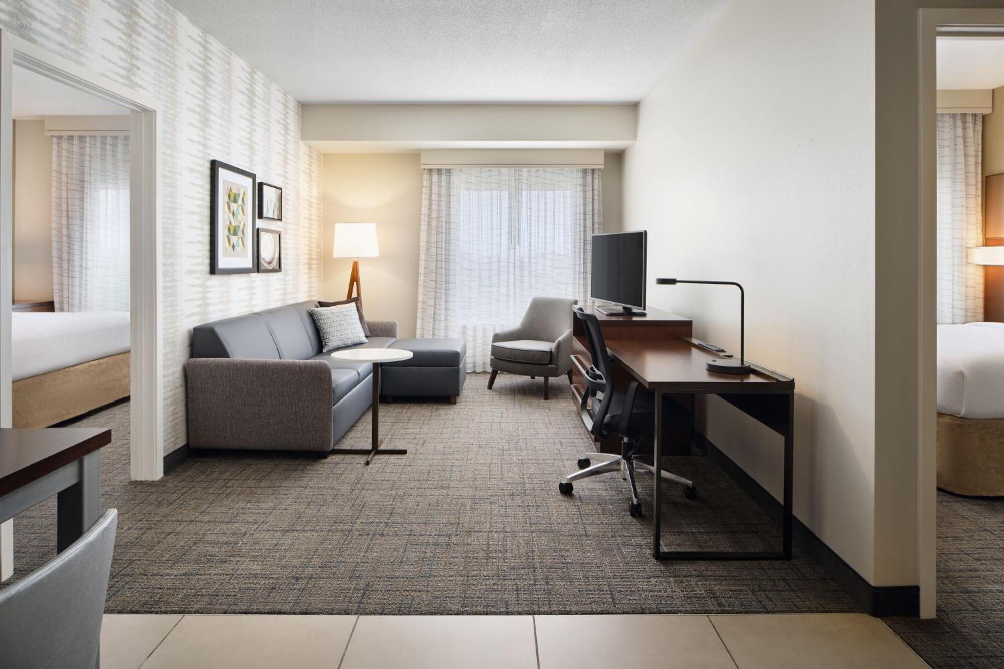 Residence Inn By Marriott Fort Myers At I-75 And Gulf Coast Town Center Естеро Екстериор снимка