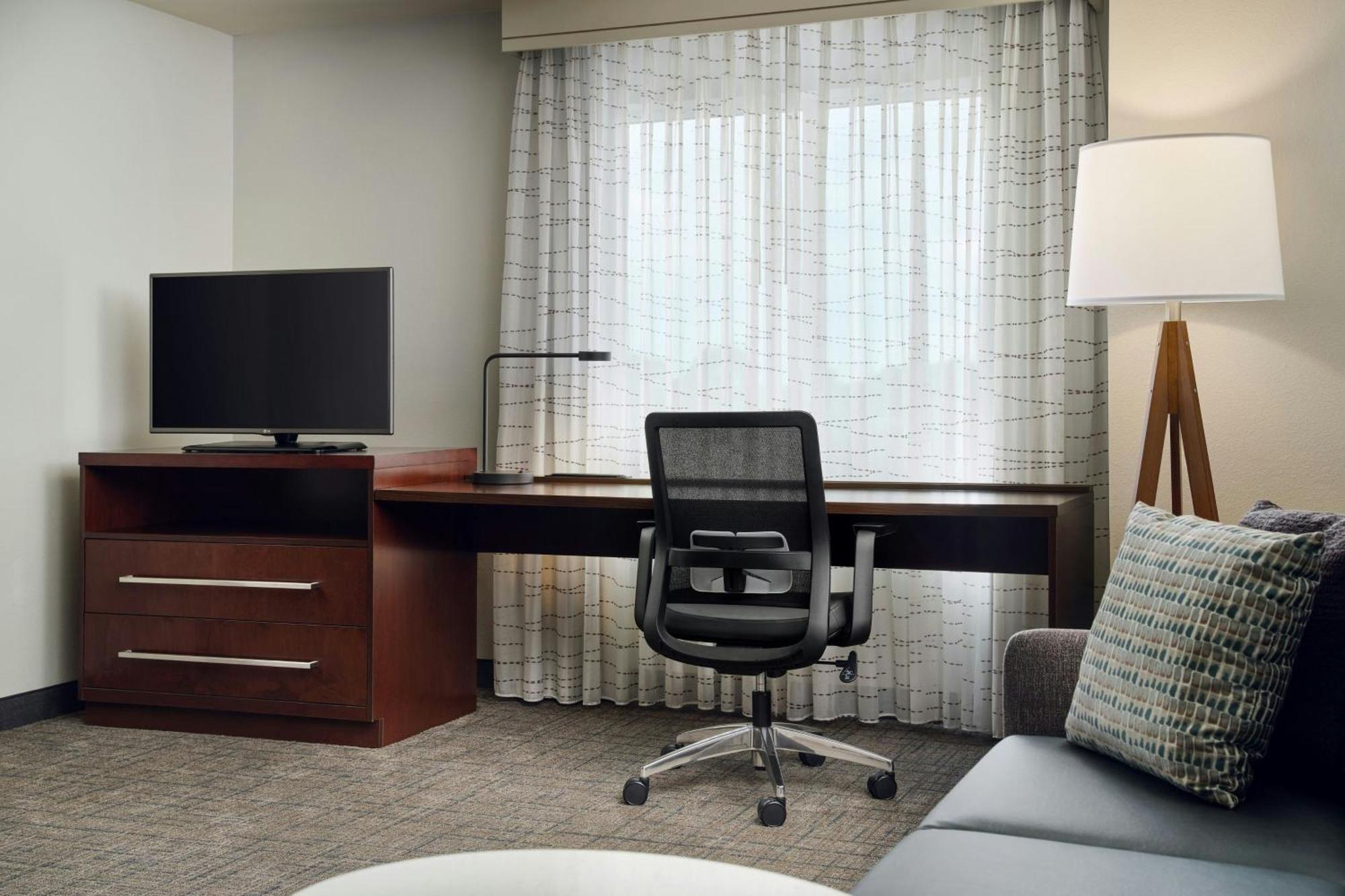 Residence Inn By Marriott Fort Myers At I-75 And Gulf Coast Town Center Естеро Екстериор снимка